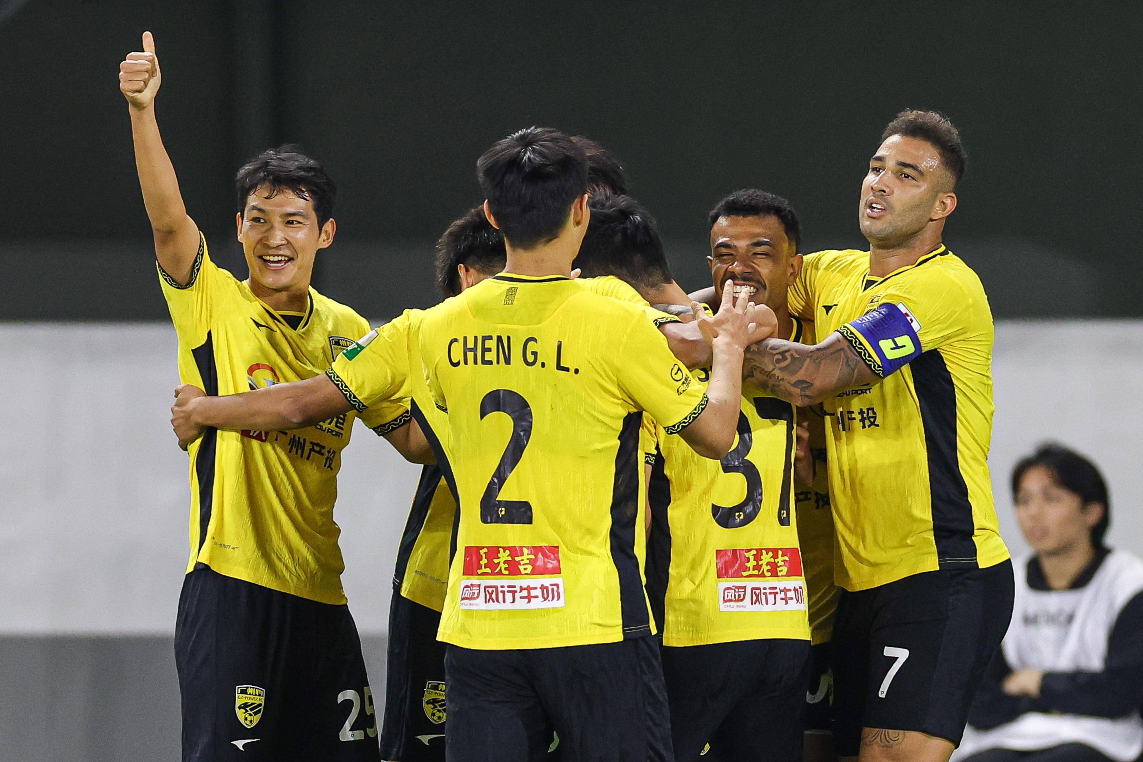 广州队士气爆棚,温网八强战遇上上海海港,目标明确直指晋级